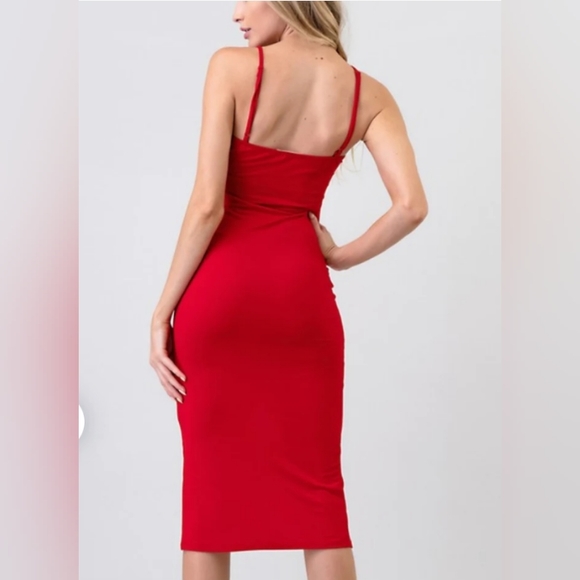 ♥️ Heart & Hips Red Dress♥️ - Picture 3 of 3